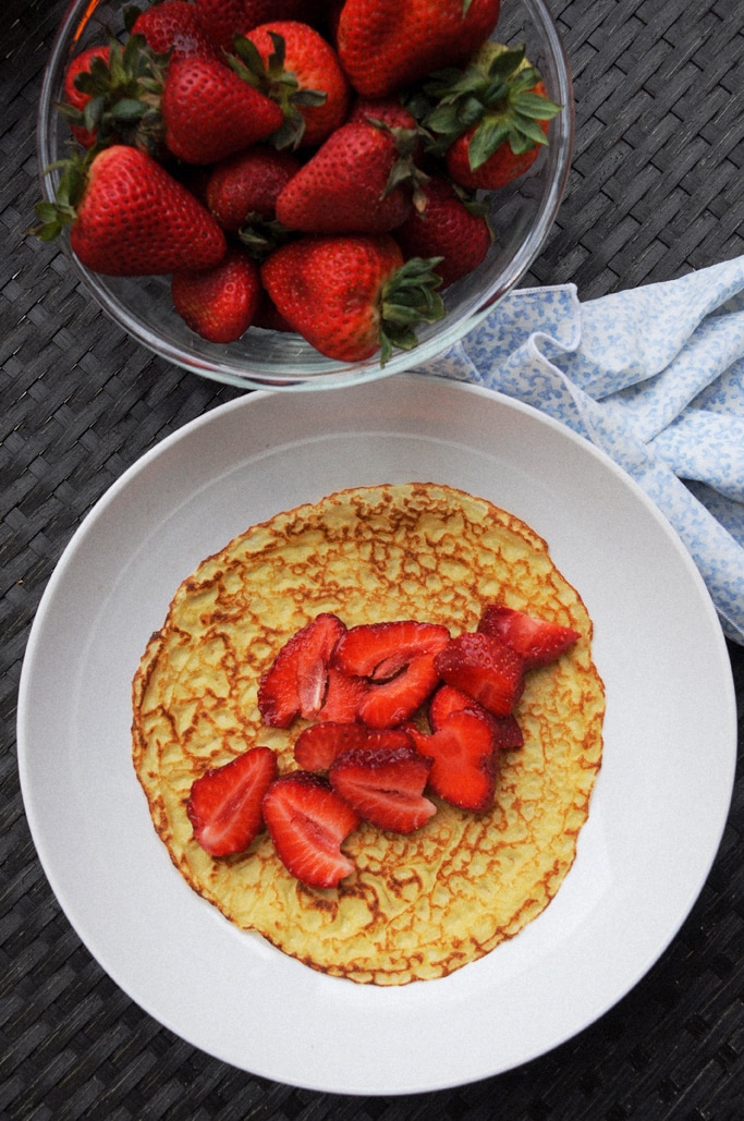 Einkorn French Crepes with Strawberries