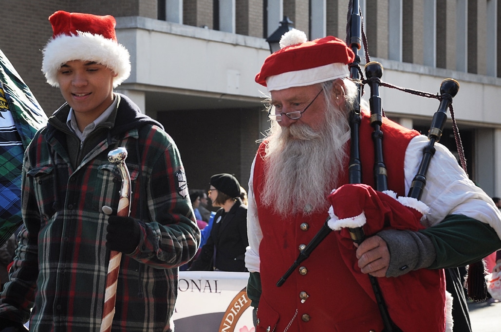 Scottish Christmas Walk in Old Town Alexandria