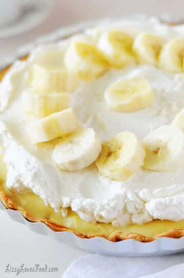 Best Banana Cream Pie Recipe {New York} | Lizzy Loves Food