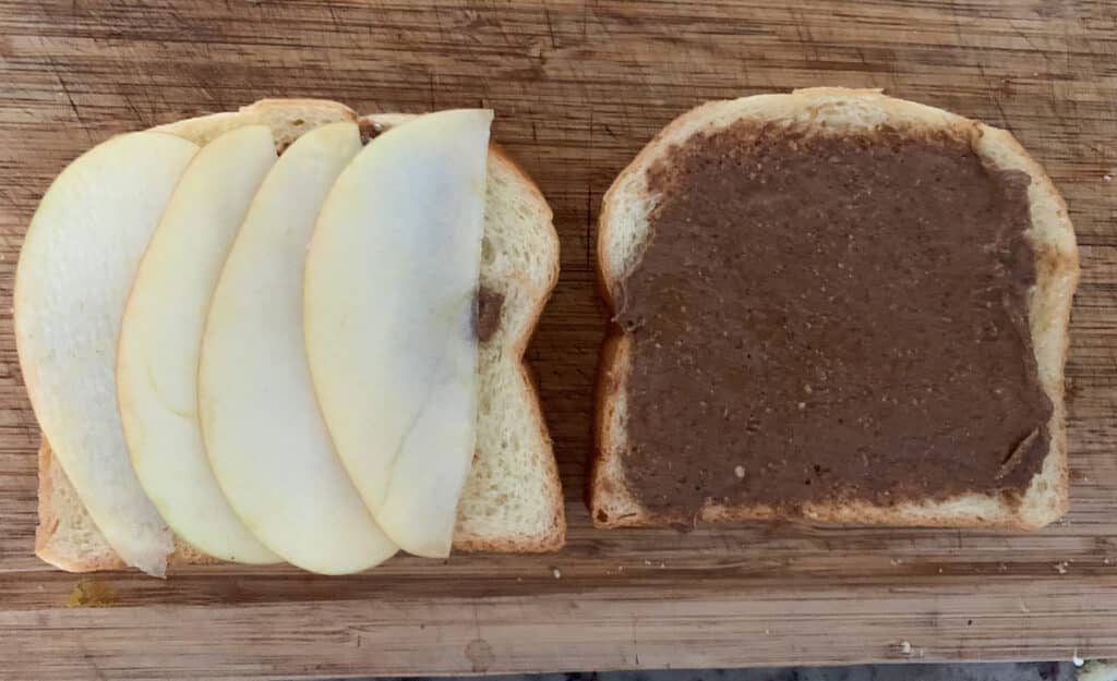 apple-nutella-tea-sandwich