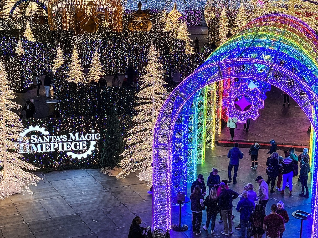 Christmas village, light maze to open in Las Vegas this holiday season 